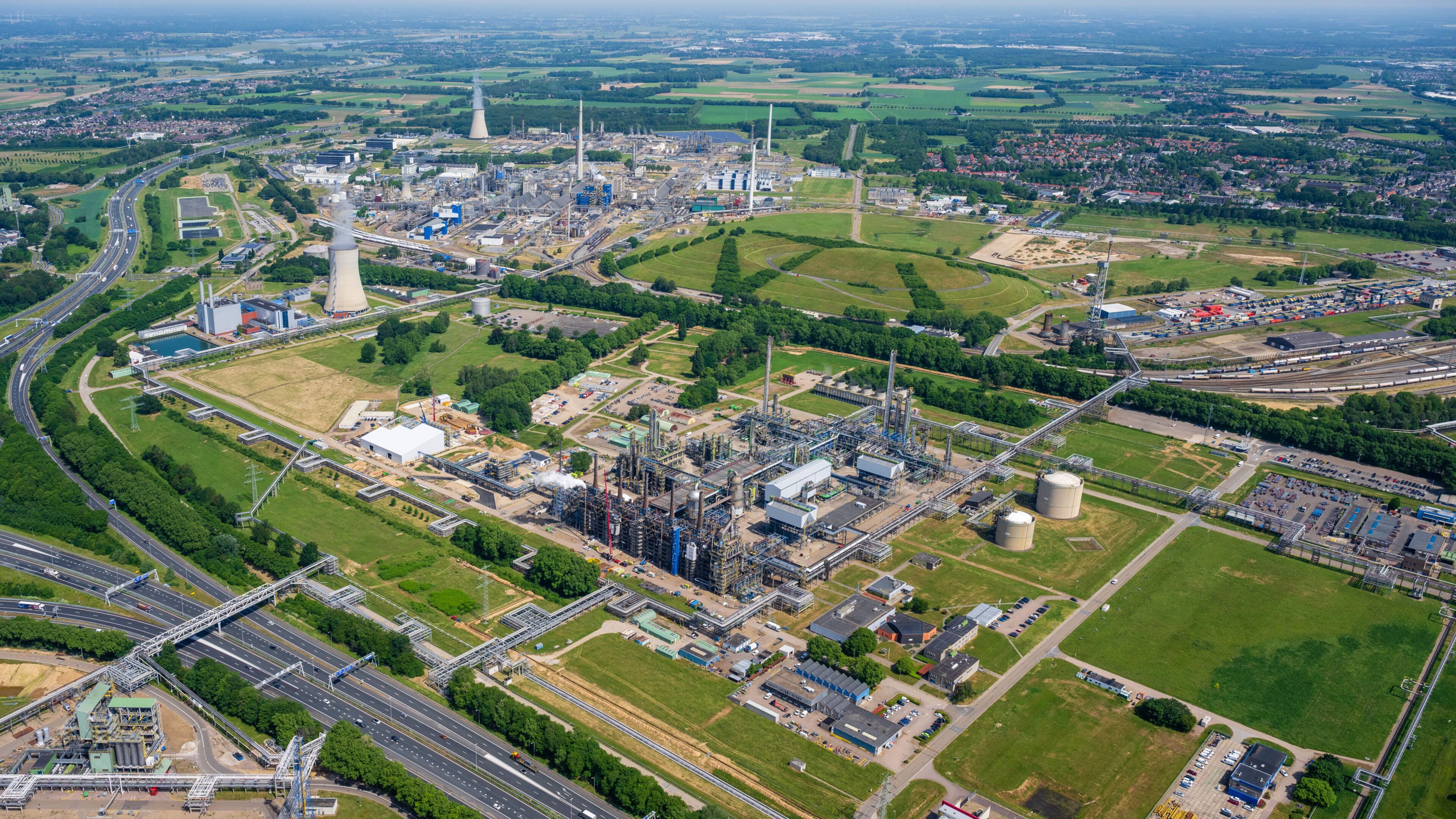 Werknemers Chemelot in Geleen voelen zich buitenspel gezet en zijn bezorgd over de toekomst: ‘Beslis
